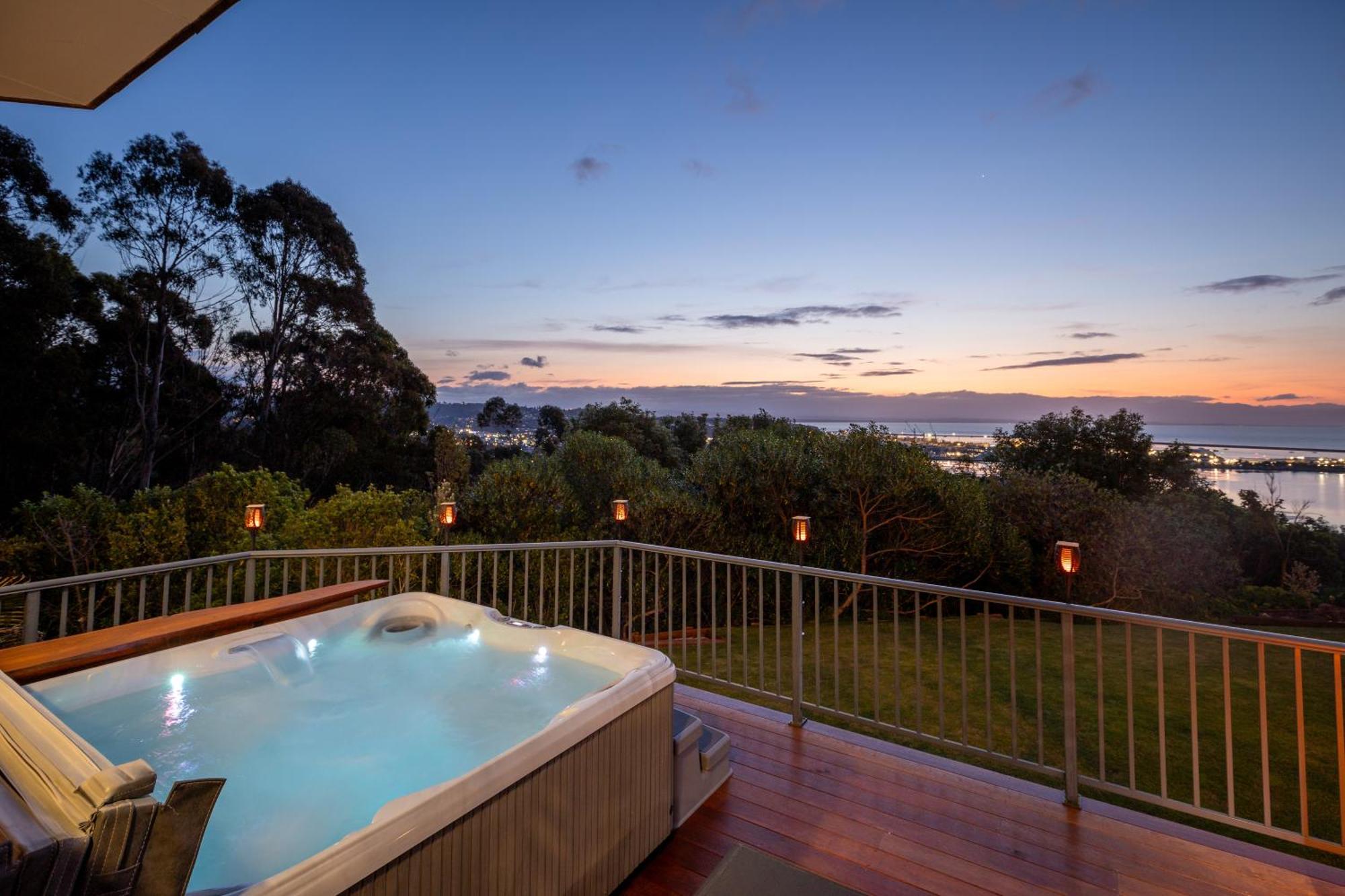 Twin Peaks Luxury Sea View Villa Nelson Dış mekan fotoğraf
